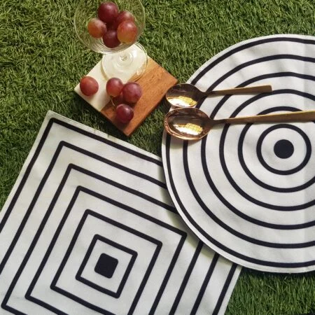 "Circles and Squares" Tablemats - Image 3